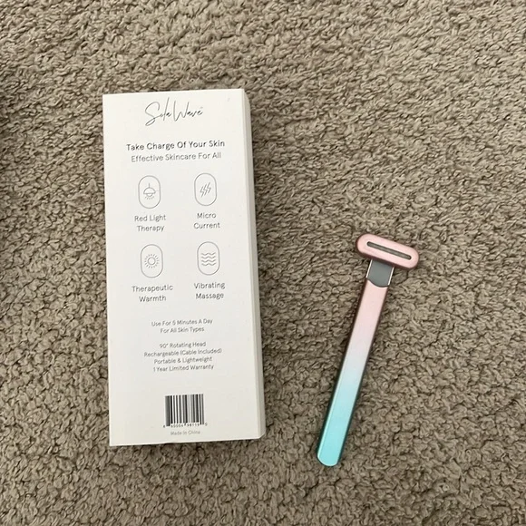 SolaWave Advanced Skincare Wand - Pink and Blue - Picture 4 of 5